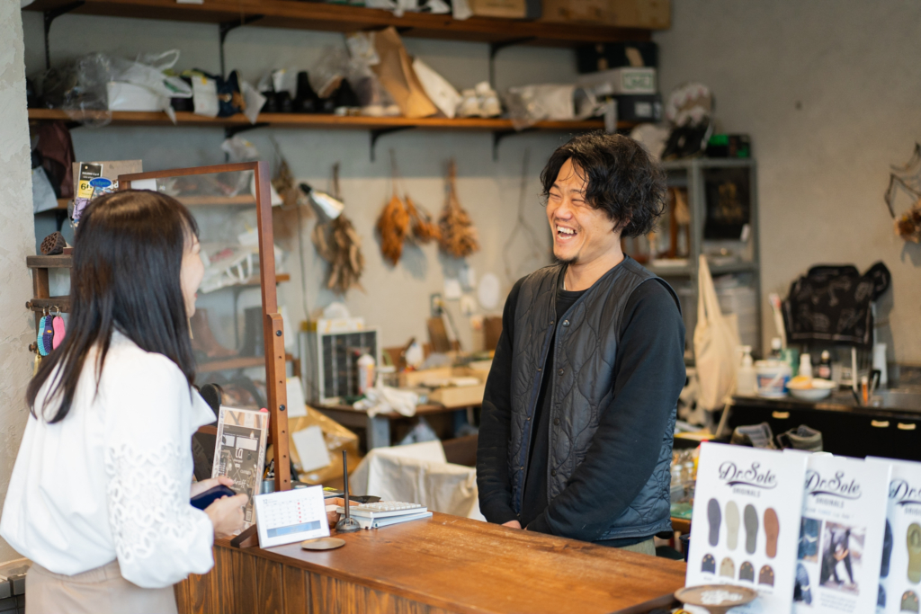 靴や革製品の修理店 ta shoerepair and 田中壮太さん | Fukuchiyama Magazine