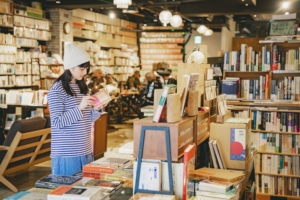 本が人をつなぐ、新しい書店のかたち｜古本と珈琲 モジカ